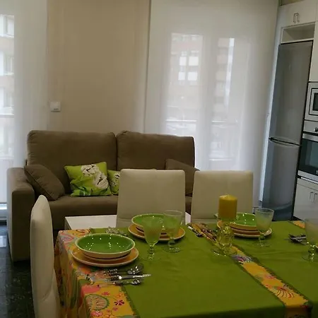Apartamentos Vigo ヴィーゴ